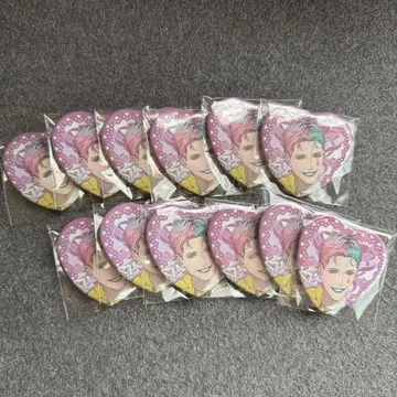 니지산지 준 브라 하트형 캔뱃지 조 리키치