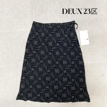 새상품 DEUX 23구 스커트 S 사이즈 블랙 얇은 소재 여성용