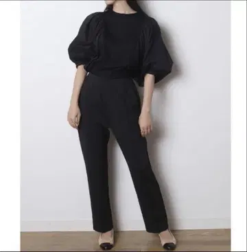 meri 미리 컷티셔츠 블라우스 벌룬 슬리브 블랙