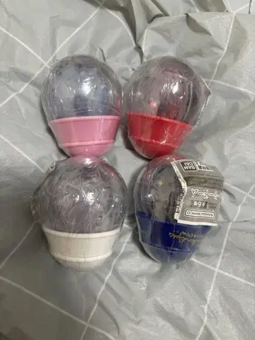 세일러문 워터 돔 가챠 4개