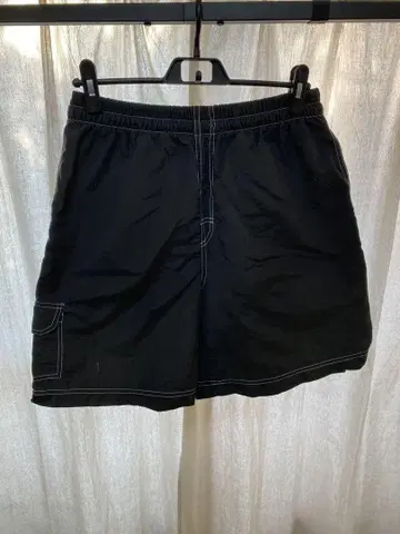 GAP 블랙 숏팬츠 사이드 포켓