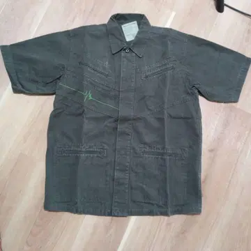 초기 motive 밀리터리 셔츠