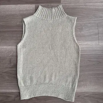 컨디션 최상] Lily Linen 터틀넥 슬리브리스