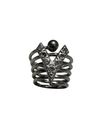 spring design cristal ring