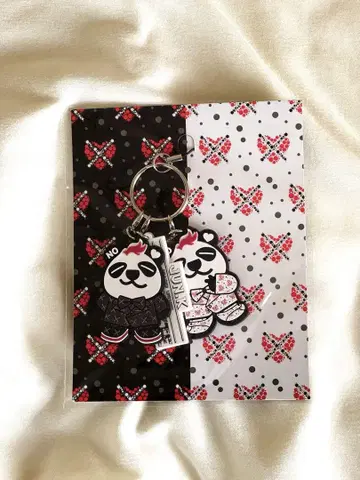 JUN.K 키링