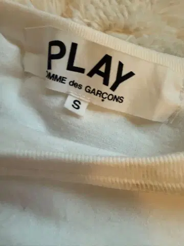 PLAY 꼼데가르송 티셔츠 S