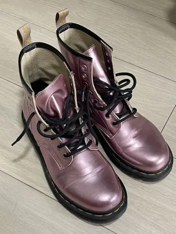 Dr. Martens 핑크 하이컷 부츠 6 UK