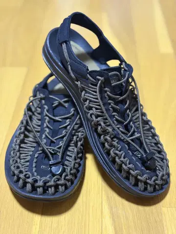 keen 킨 유니크 27cm 블랙