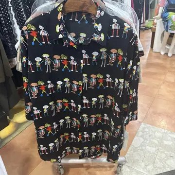 캐릭터 패턴 반팔 프린트 셔츠 새상품
