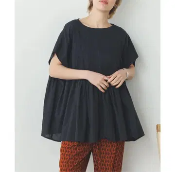 Noia 핀턱 개더 블라우스 블랙