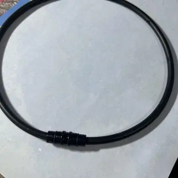 코란토테 목걸이