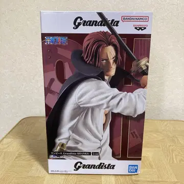 Grandista 샹크스 피규어