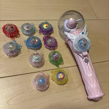 넓게 펼쳐진 스카이 프리큐어 변신 스카이 미라지