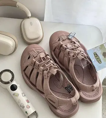 KEEN 샌들 우먼 37