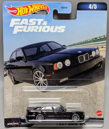 MATTEL HOTWHEELS PREMIUM 1991 BMW M5 4/5