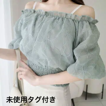 mily bilet 오프숄더 2WAY 꽃무늬 코드 자수 백 리본 블라우스