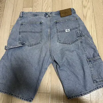Calvin Klein Jeans 숏팬츠 페인터 데님 32