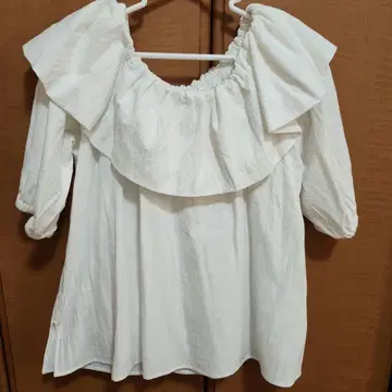 BEAMS 2WAY 상의 프릴