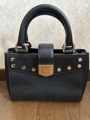 JIMMY CHOO 지미추 가죽 스터드 블랙 백