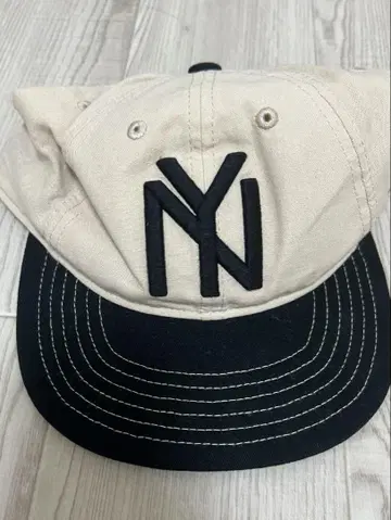 NY 로고 자수 캡 베이지 & 블랙