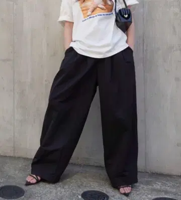 TEEN BOOP 볼륨 러프 팬츠
