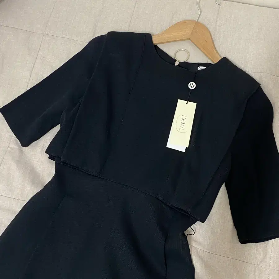 ☆人気☆【depound】☆gold button puff dres.s☆ワンピース☆ Depound gold button puff dress Onepiece, guest look on