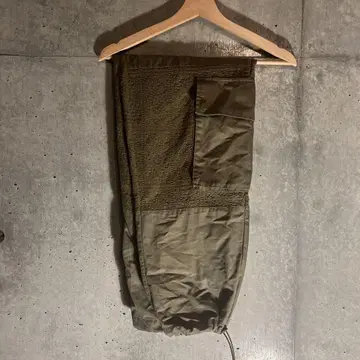 올리브색 자라 팬츠