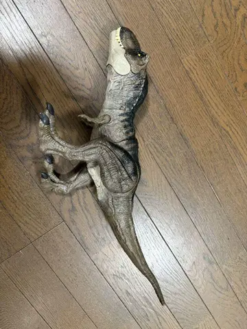티라노사우루스 완구