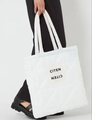 CITEN 패딩 토트백 화이트