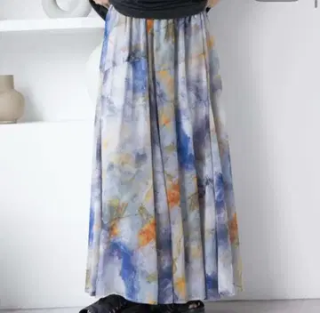 뉴앙스 프린트 플레어 스커트 지나시스 미사용 새상품 이번 시즌 신상