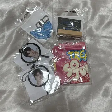 TREASURE 정환 캡슐 토이