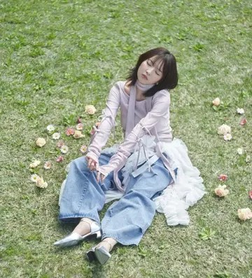 안데퀼 리본 소매 톱 핑크