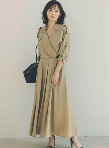 트렌치 디테일 원피스