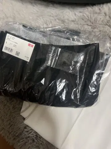 유니클로 턱 와이드 팬츠 S 사이즈 긴 길이 온라인 한정판