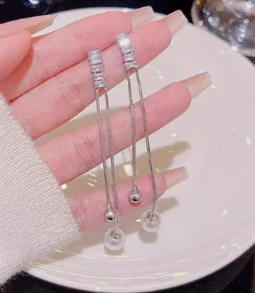 실버 톤 롱 귀걸이 펄 장식