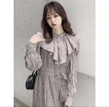 dazzlin 케이프 카라 도킹 원피스 다즐린