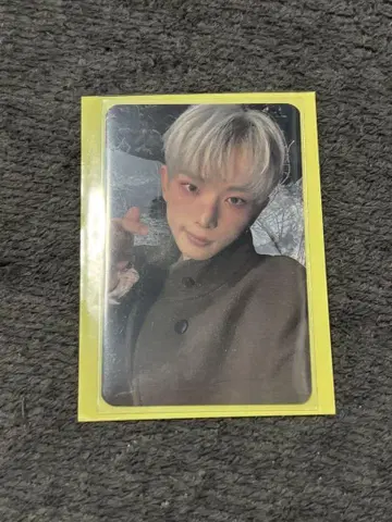하루아 사노쿠 눈빛