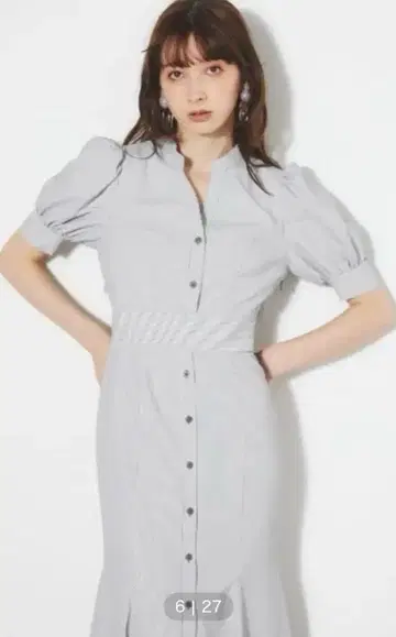 [당일 발송] rienda 리엔다 백 프릴 오픈 머메이드 원피스 S