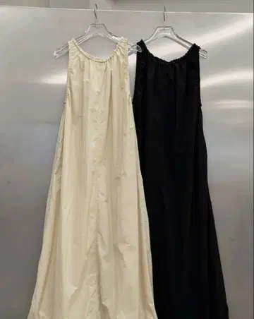 Gather Balloon Dress 블랙