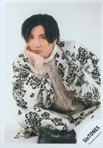 SixTONES 24년 VVS 교모토 타이가 공식 사진 *1장