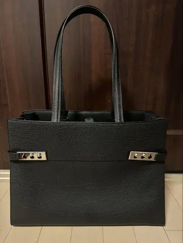 상품명 DELVAUX 탕페트 토트백 델보 Tempete