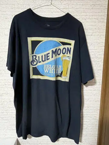 BLUE MOON 티셔츠