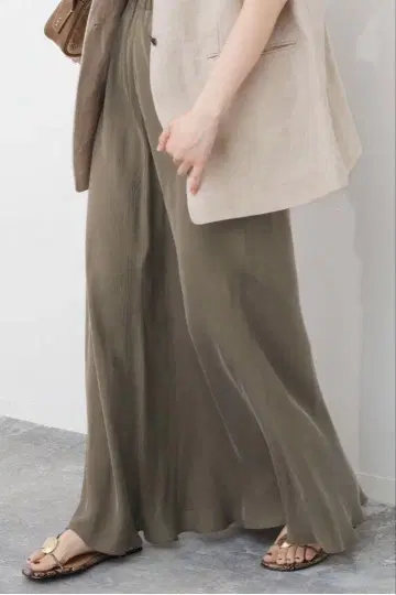 Spick and Span 워셔블 큐프라 플레어 스커트 36 카키