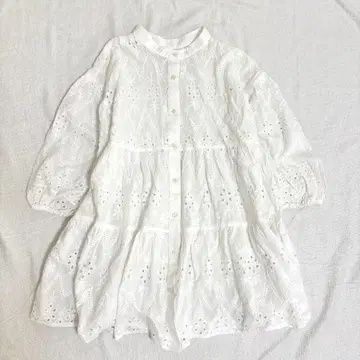 ITEMS 어반 리서치 블라우스 자수 화이트 7부 소매