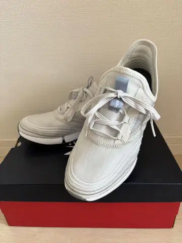 리복 스니커즈 화이트 23cm