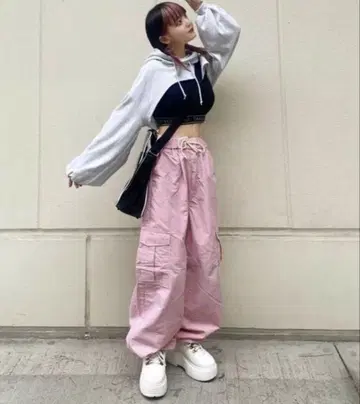 핑크 카고 팬츠