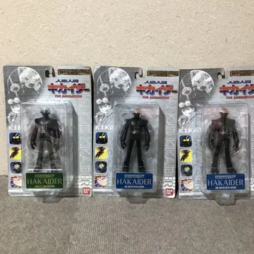 인조인간 키카이다 하카이다 x 2체, 양산형 하카이다 1체, 총 3체