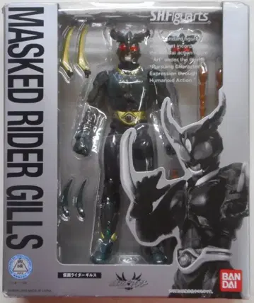 반다이 S.H.Figuarts 가면라이더 아기토 가면라이더 길스