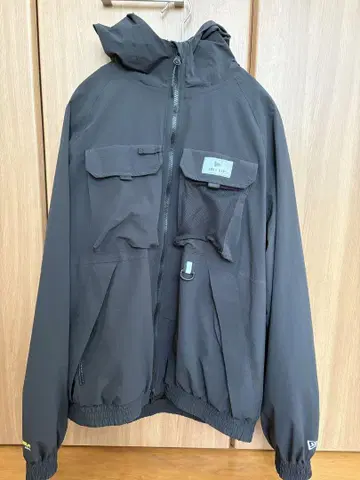 뉴에라 트랙 자켓 Angler Collection 블랙