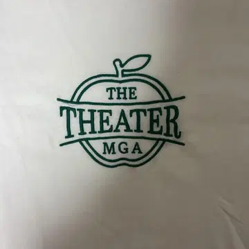 미세스 GU 콜라보 MGA 로고 티셔츠 화이트